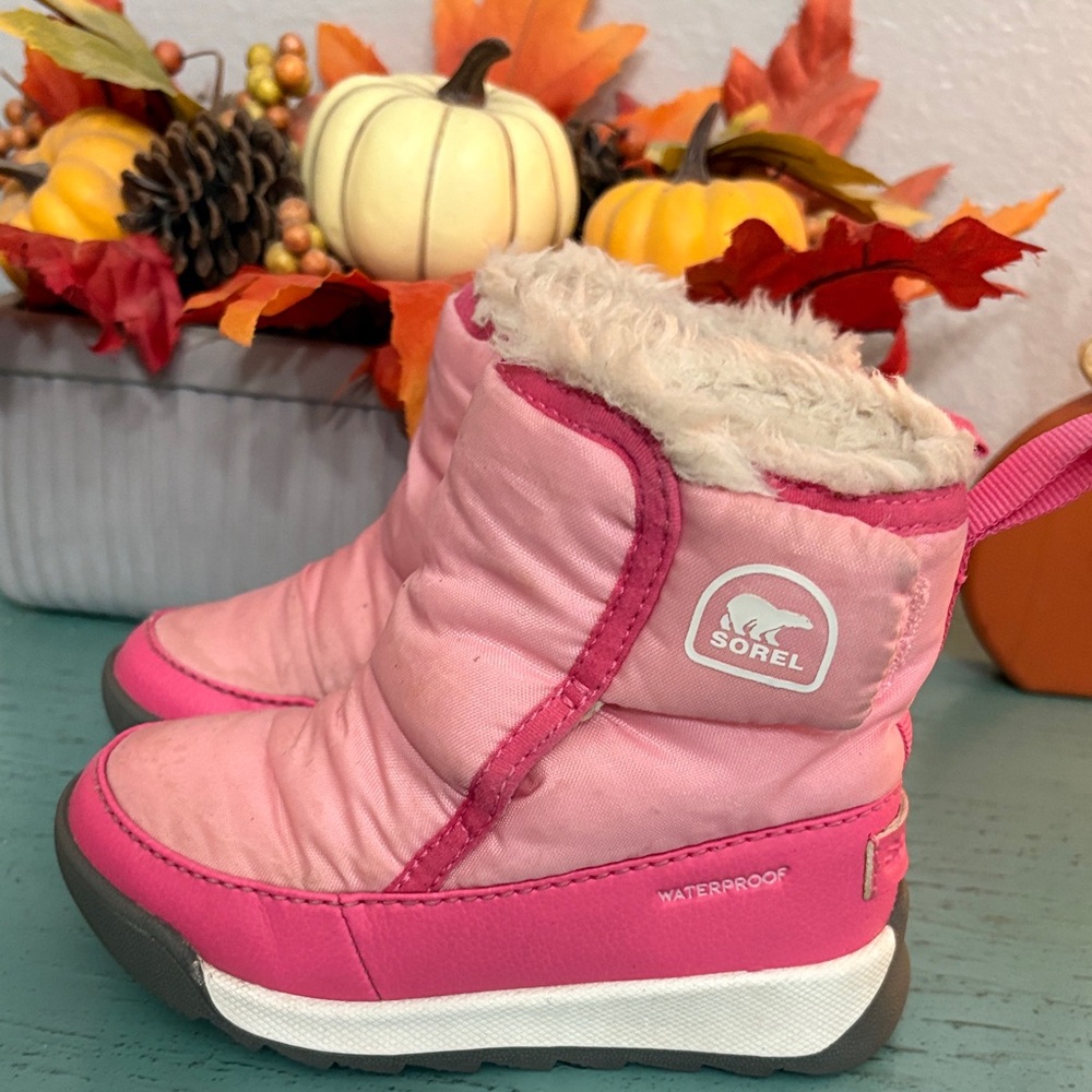 Sorel Kids Pink and White Winter Boots SZ 8 T box 61
